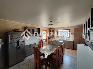 Casa en Venta en Av. Virginia Subercaseaux