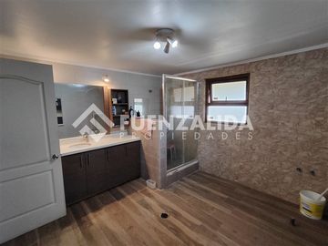 Casa en Venta en Av. Virginia Subercaseaux
