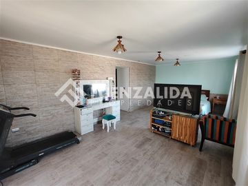 Casa en Venta en Av. Virginia Subercaseaux