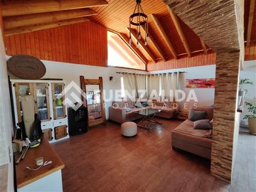 Casa en Venta en Av. Virginia Subercaseaux