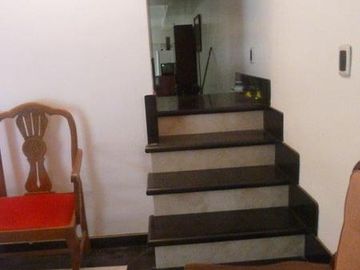 VENTA -  Casa 3 Dormitorios, Jardín y Piscina -  Garita 10, Funes.