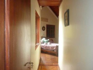 VENTA -  Casa 3 Dormitorios, Jardín y Piscina -  Garita 10, Funes.