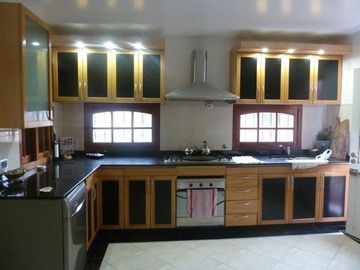 VENTA -  Casa 3 Dormitorios, Jardín y Piscina -  Garita 10, Funes.