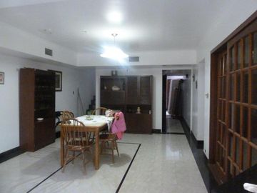VENTA -  Casa 3 Dormitorios, Jardín y Piscina -  Garita 10, Funes.