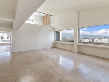 Departamento en venta en Lomas Country Club