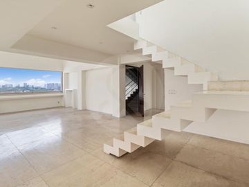 Departamento en venta en Lomas Country Club
