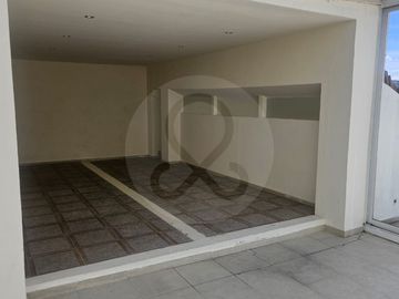 Departamento en venta en Lomas Country Club