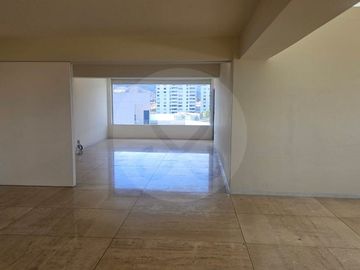 Departamento en venta en Lomas Country Club