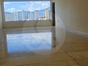 Departamento en venta en Lomas Country Club