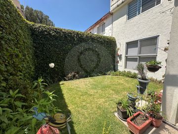 Casa en venta en Valle Dorado