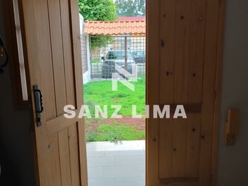 Villas de Benavente 1: Amplia casa con recámara en planta baja