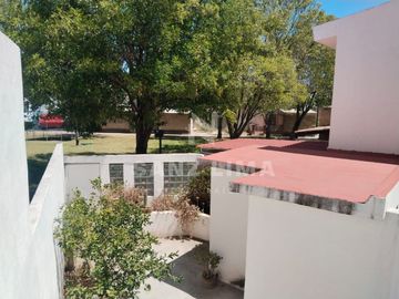 Villas de Benavente 2: Casa en fraccionamiento privado con amplios espacios