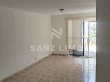 Villas de Benavente 2: Casa en fraccionamiento privado con amplios espacios