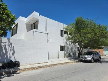 Casa grande en la playa de Chelem, Yucatan