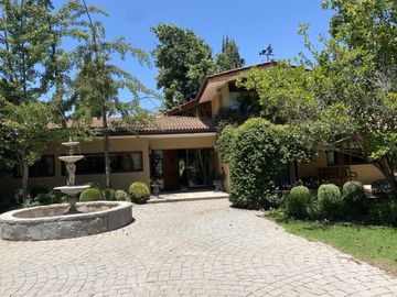 Se vende EXCELENTE CASA, EN LOS ANDES.