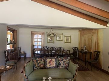 Se vende EXCELENTE CASA, EN LOS ANDES.