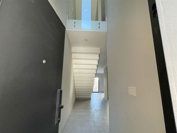 CASA EN VENTA EN CUMBRES ELITE PREMIER