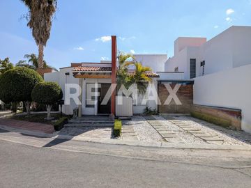 Casa en Venta en Punta Juriquilla - (3)