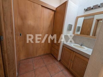 Casa en Venta en Punta Juriquilla - (3)