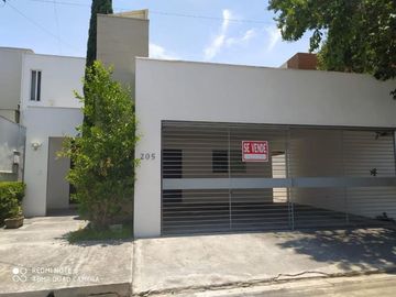 Casa en Venta en Jardines del Valle