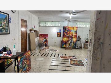 Edificio en Venta en Felipe Carrillo Puerto Centro