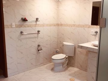 ¡VENTA CASA EN TABACHINES DEL COUNTRY