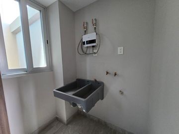 Departamento en renta en Americana a 150m de la Facultad de Odontologia dela UAG