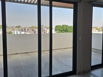 Departamento en renta en Americana a 150m de la Facultad de Odontologia dela UAG