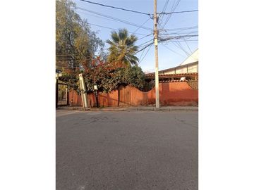 Casa En Venta De 2 Dorm. En La Florida Dos Locales Comercial