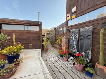 Pichilemu, Increíble casa sobre el mar en Infiernillo