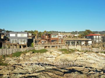 Pichilemu, Increíble casa sobre el mar en Infiernillo