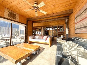 Pichilemu, Increíble casa sobre el mar en Infiernillo