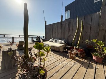 Pichilemu, Increíble casa sobre el mar en Infiernillo