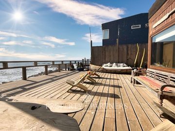 Pichilemu, Increíble casa sobre el mar en Infiernillo