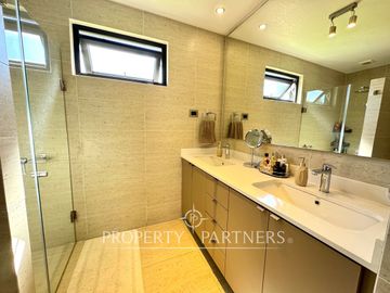 Moderna casa en venta en Condominio Bello Horizonte