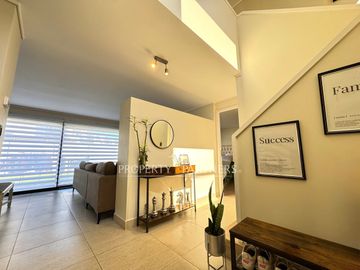 Moderna casa en venta en Condominio Bello Horizonte