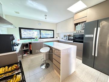 Moderna casa en venta en Condominio Bello Horizonte