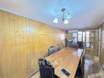 Casa en Venta en LOCARNO 0959