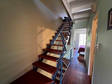 CASA VENTA TRIPLEX EN BARRIO EL MIRADOR HURLINGHAM