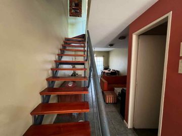 CASA VENTA TRIPLEX EN BARRIO EL MIRADOR HURLINGHAM