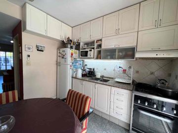 CASA VENTA TRIPLEX EN BARRIO EL MIRADOR HURLINGHAM
