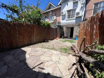 CASA VENTA TRIPLEX EN BARRIO EL MIRADOR HURLINGHAM