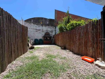 CASA VENTA TRIPLEX EN BARRIO EL MIRADOR HURLINGHAM