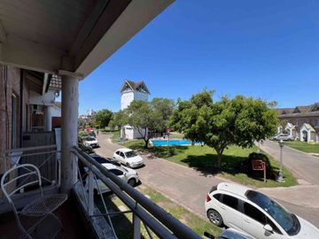 CASA VENTA TRIPLEX EN BARRIO EL MIRADOR HURLINGHAM