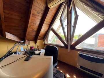 CASA VENTA TRIPLEX EN BARRIO EL MIRADOR HURLINGHAM