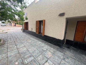 VENTA CASA 3 AMB NECOCHEA