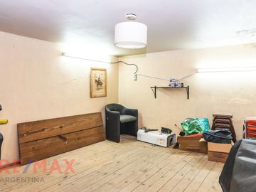 VENTA PH 3 AMBIENTES CON LOCAL EN AVELLANEDA