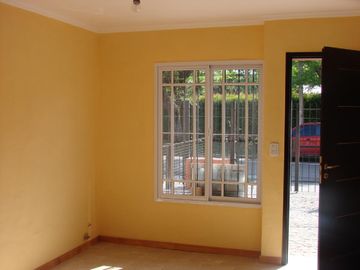 DUPLEX A ESTRENAR GARIN CENTRO