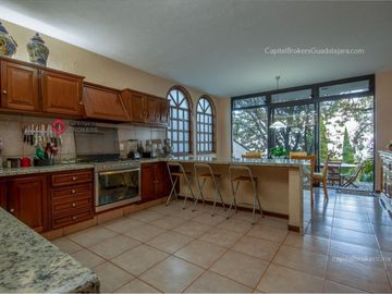 Casa de Lujo Venta El Palomar Amueblada Vista Panorámica Tlajomulco de Zúñiga