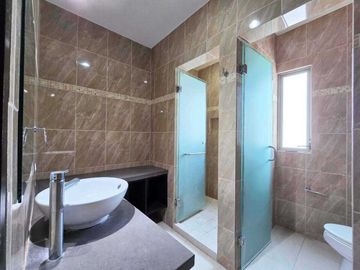 Casa en VENTA en LOMAS DEL SOL